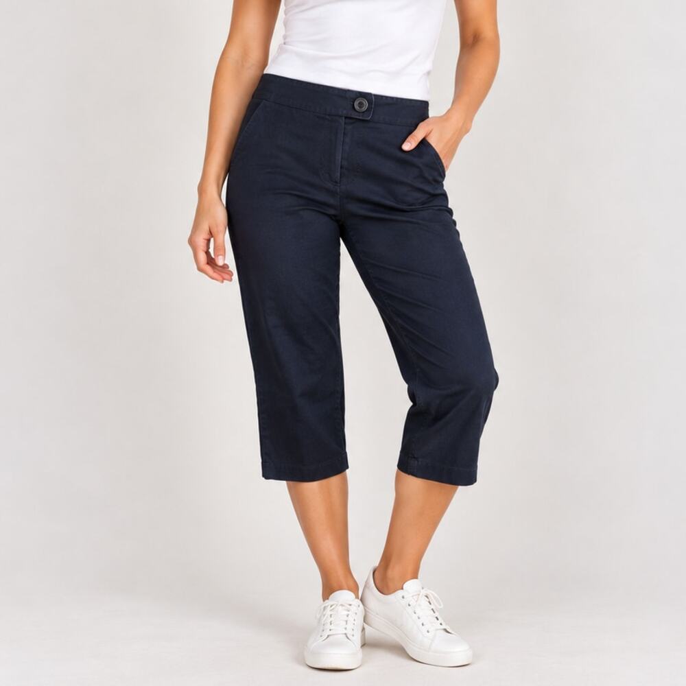 Pantology Stretch Capris Women's Size 10 Black casual Minimalist